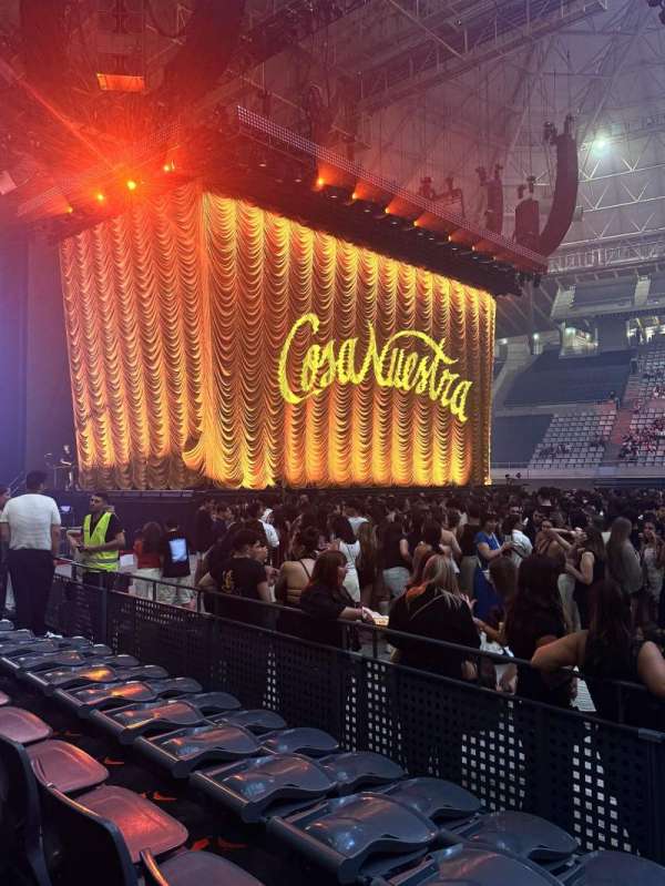 palau sant jordi, section: 123E, row: 2