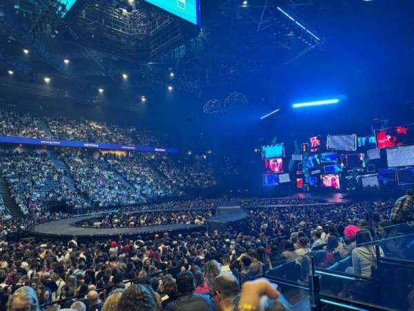 Accor Arena, section: Gradin E, row: 20, seat: 10 / 11