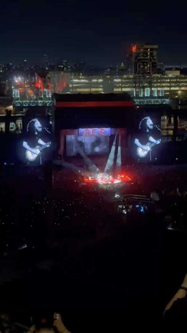 Citizens Bank Park, section: 422, row: 5, seat: 23