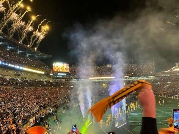 Acrisure Stadium, section: 145, row: E, seat: 5