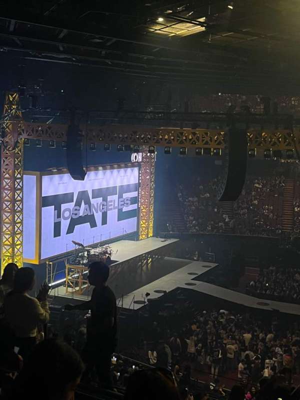 Kia Forum, section: 227, row: 8, seat: 1