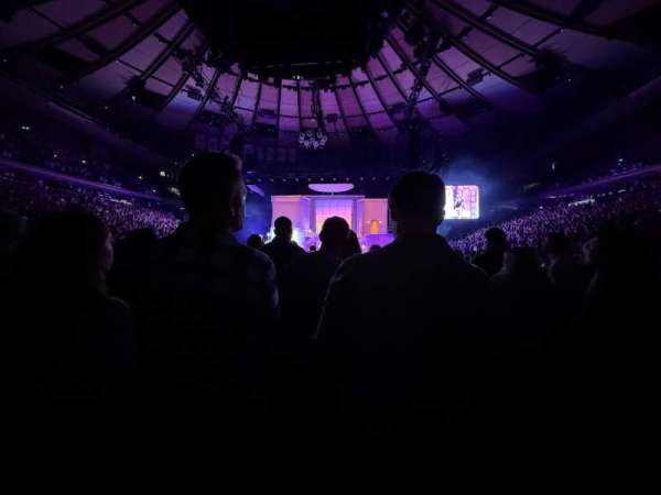 Madison Square Garden, section: Floor B, row: 7, seat: 17
