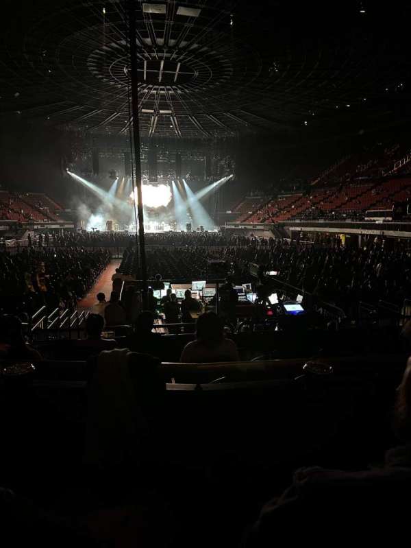 Kia Forum, section: 136, row: 2, seat: 4