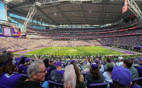 U.S. Bank Stadium, section: V8, row: 4, seat: 5
