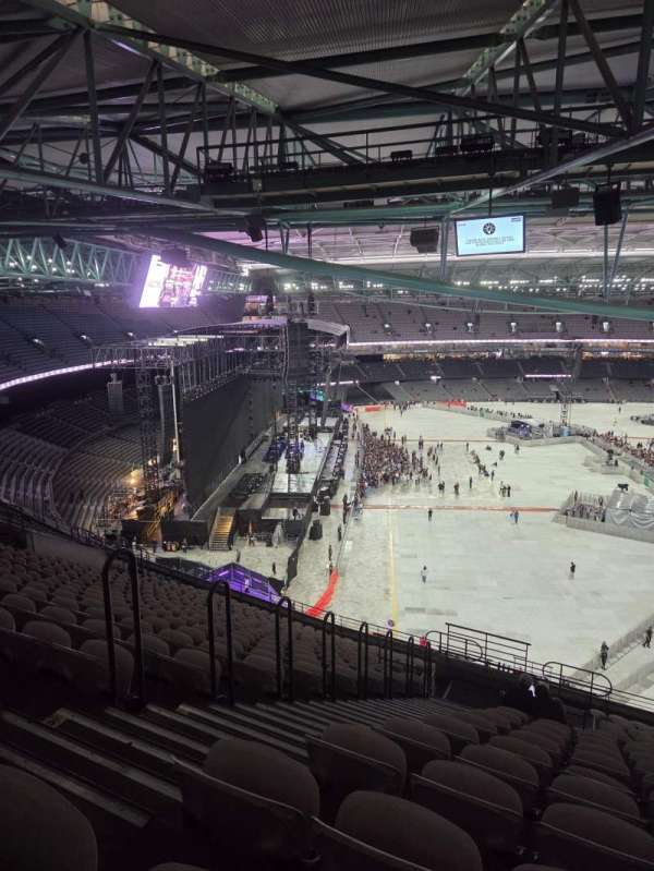Marvel Stadium, section: L3-40, row: W, seat: 84