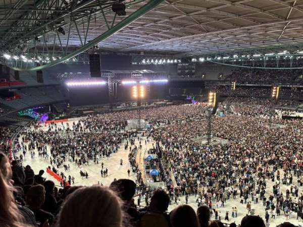 Marvel Stadium, section: L3-32, row: Q, seat: 7