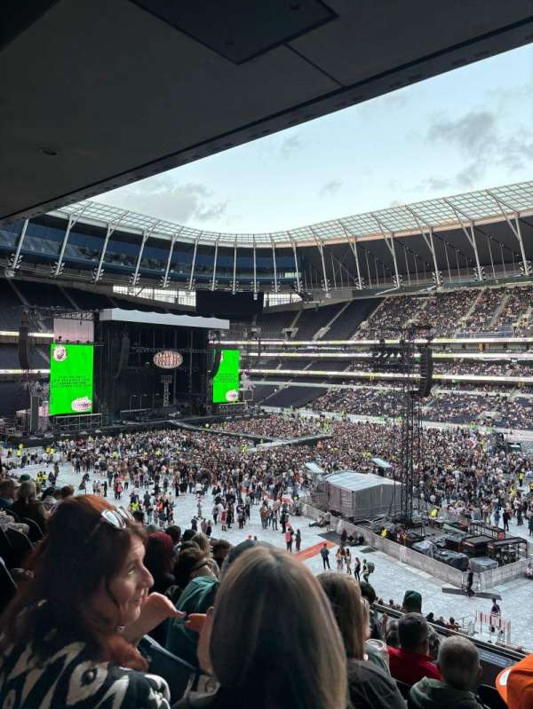 Tottenham Hotspur Stadium, section: Suite 301, row: 7, seat: 7