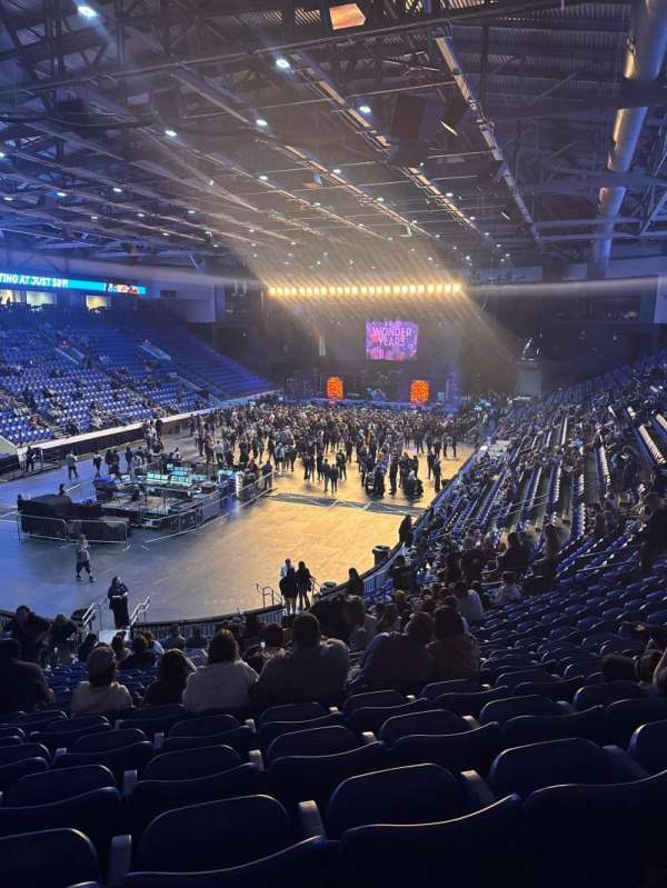 grossinger motors arena, section: 110, row: V, seat: 23