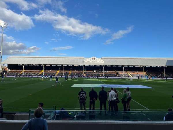 Craven Cottage, section: R04, row: 9, seat: 115