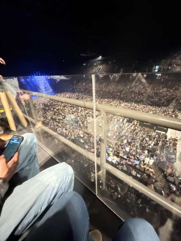 CFG Bank Arena, section: 215, row: A, seat: 4