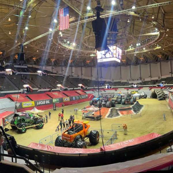 Hampton Coliseum, section: Mezz L, row: 9, seat: 14