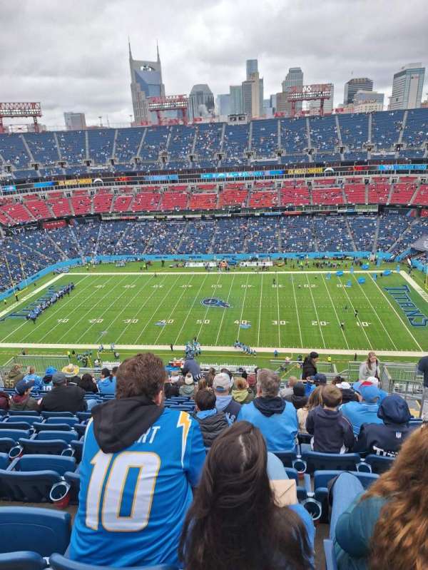 Nissan Stadium, section: 311, row: W, seat: 4