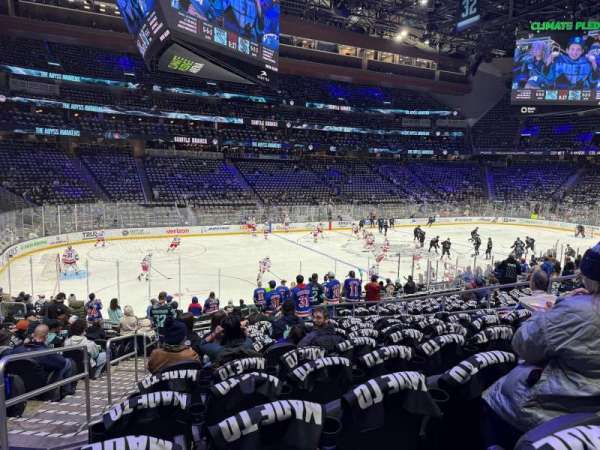 Climate Pledge Arena, section: 03, row: T, seat: 10
