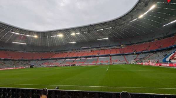 Allianz Arena, section: 125, row: 1, seat: 10