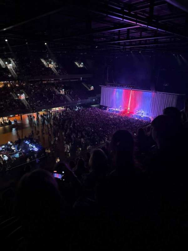Ziggo Dome, section: 204, row: 8, seat: 122