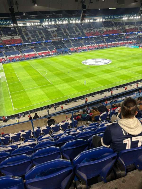Parc des Princes, section: 404, row: 20, seat: 68