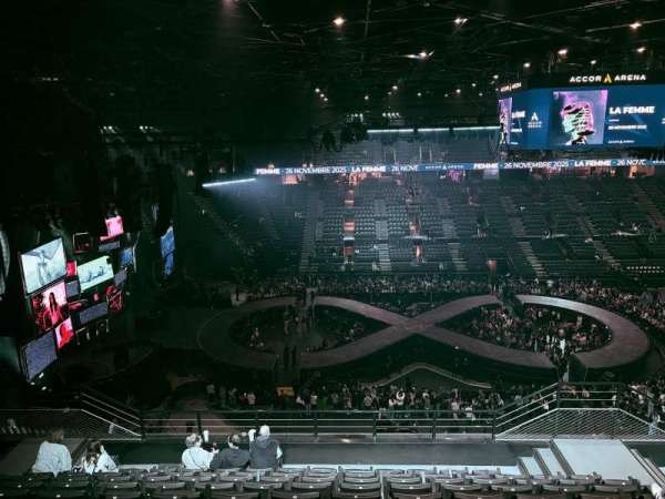 Accor Arena, section: Balcon O, row: 90, seat: 02