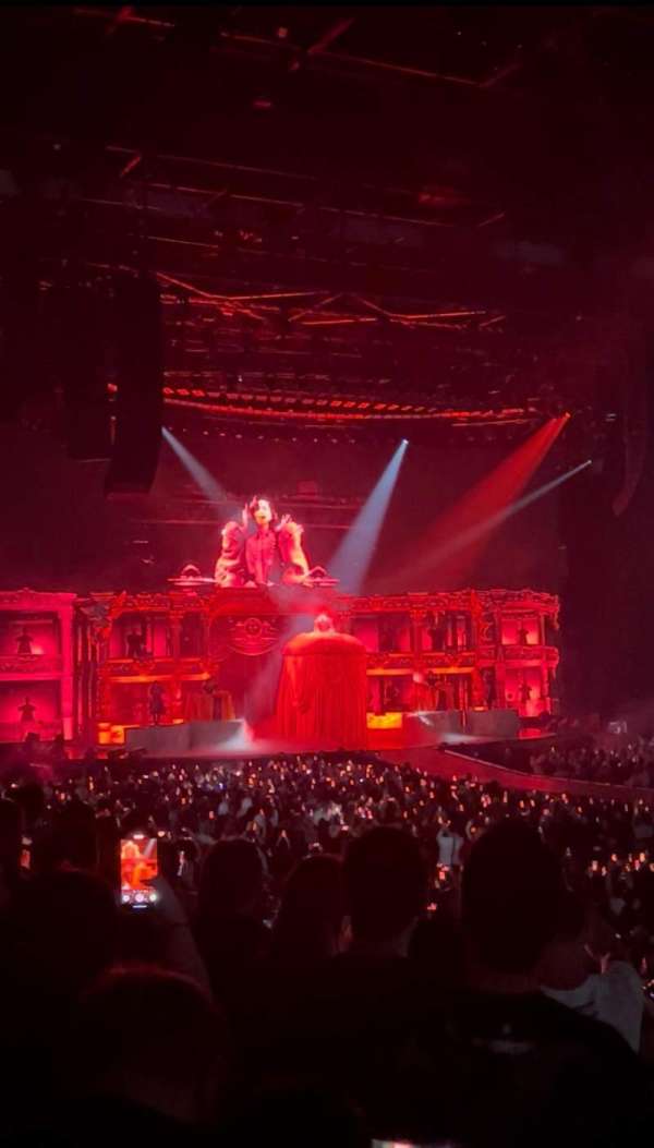 Uber Arena, section: 217, row: 12, seat: 1