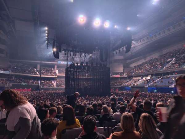 Movistar Arena, Madrid, section: 09, row: L, seat: 8