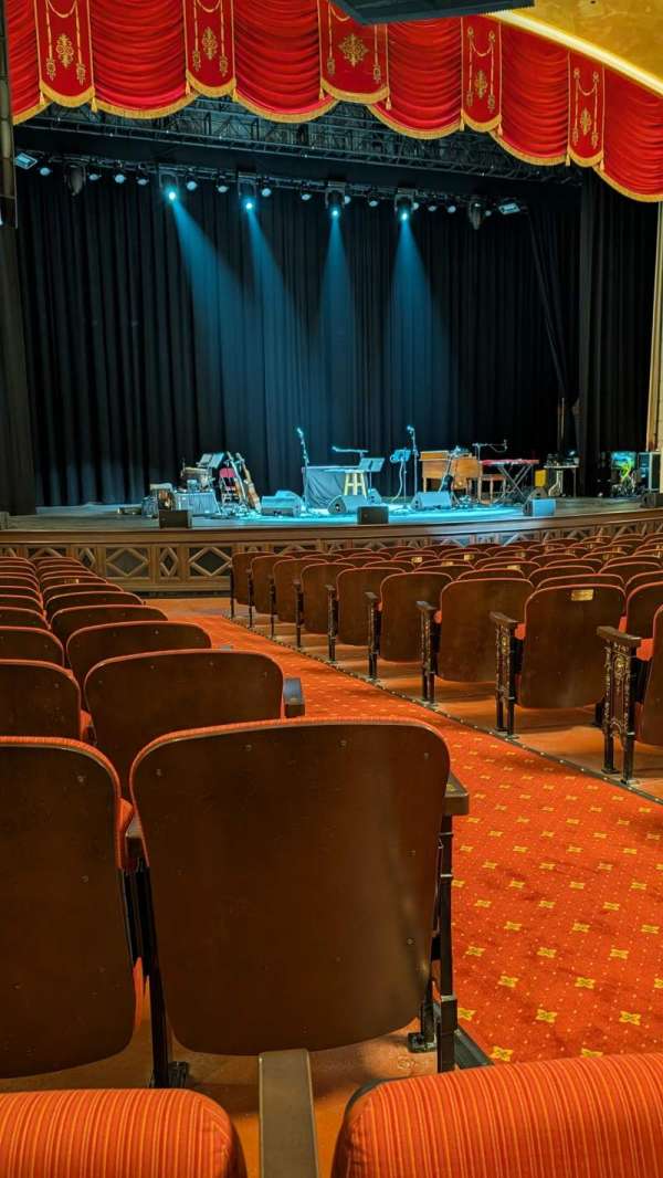 Lansdowne Theater, section: Orchestra Left, row: N, seat: 3