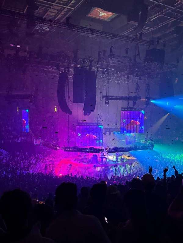 Moody Center, section: 121, row: R, seat: 7