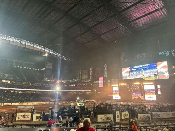 Chase Field, section: 115, row: 23, seat: 1