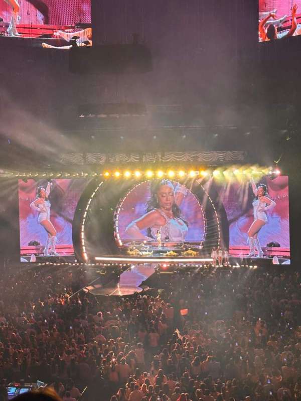 Intuit Dome, section: Main 32, row: 17, seat: 11