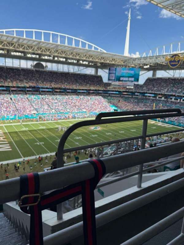 Hard Rock Stadium, section: 351, row: 10, seat: 3