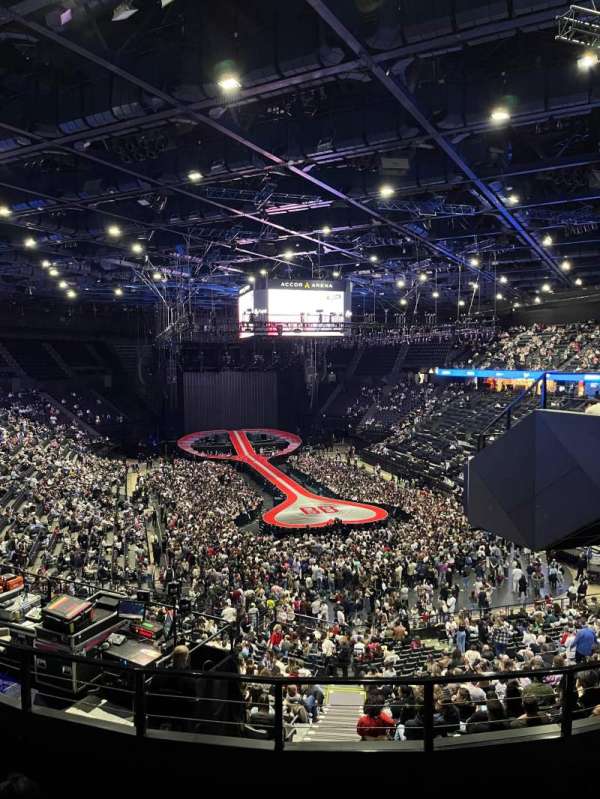Accor Arena, section: Balcon U, row: 85, seat: 4