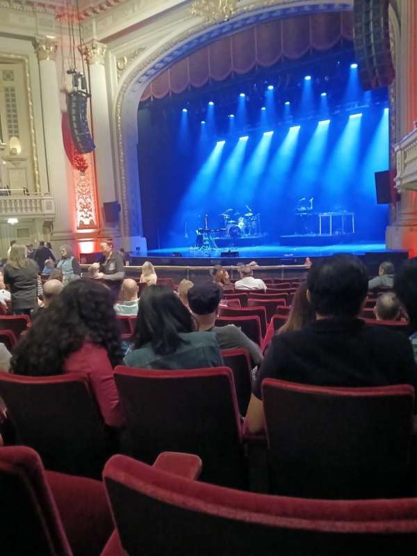 Majestic Theatre, section: Orchestra R, row: L, seat: 10