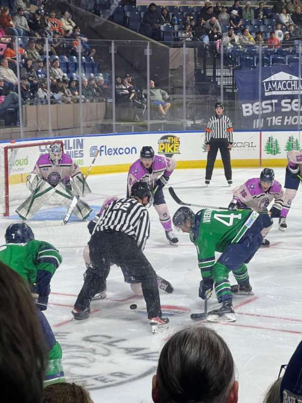 DCU Center, section: 125, row: FF, seat: 6