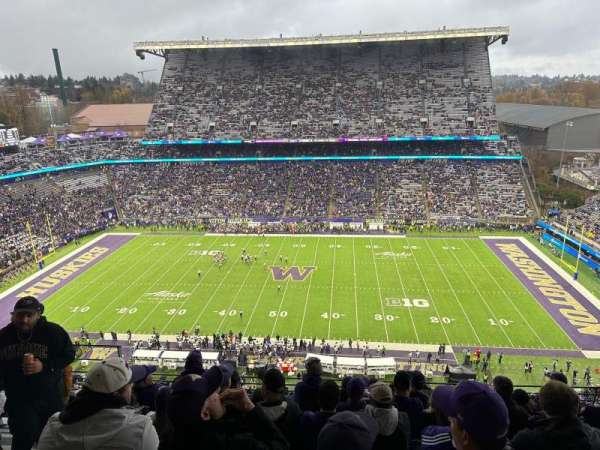 Husky Stadium, section: 305, row: 17, seat: 19