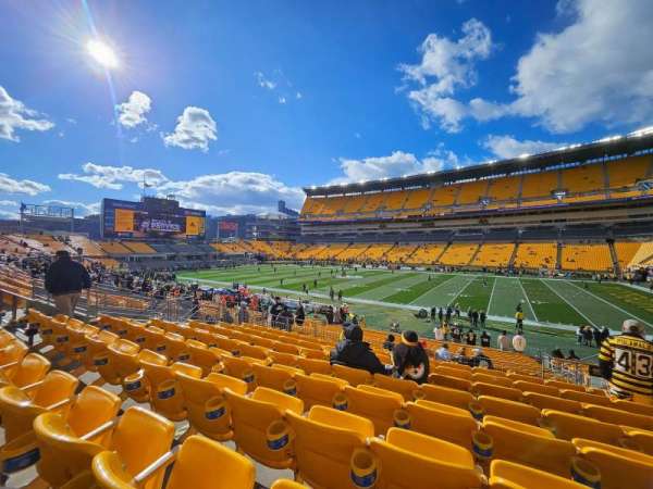 Acrisure Stadium, section: 113, row: T, seat: 6