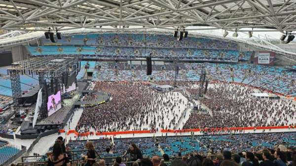 Accor Stadium, section: 606, row: 19, seat: 33