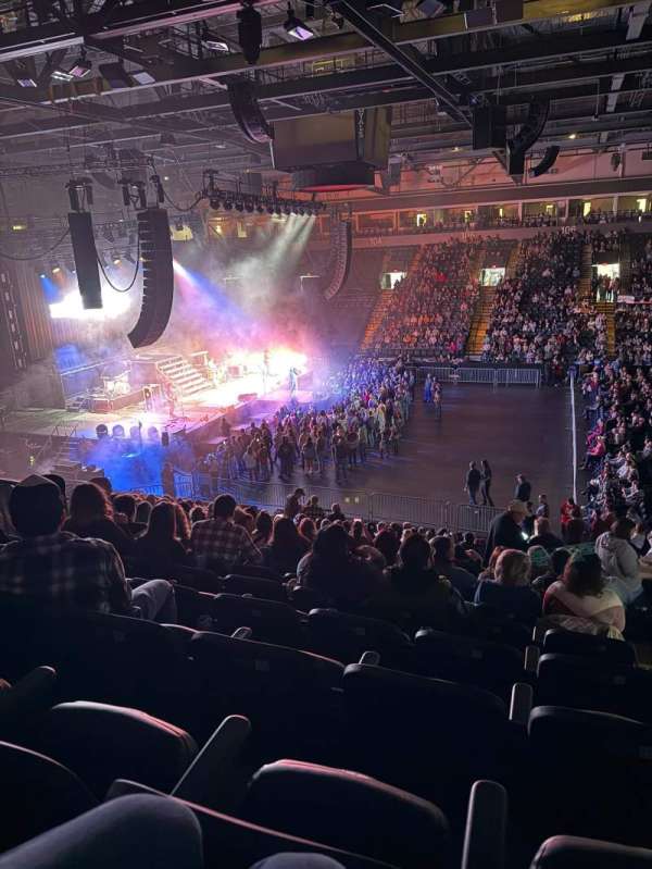 Santander Arena, section: 116, row: V, seat: 1-4
