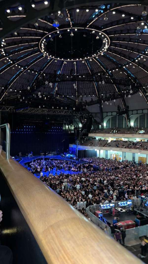 Festhalle, section: 2. Rang - Block K, row: 1