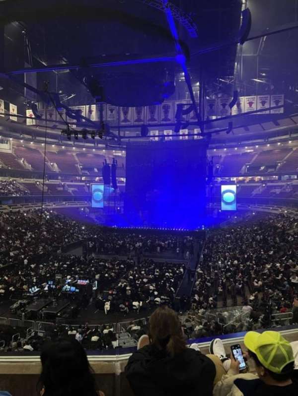 United Center, section: 207, row: 3, seat: 10