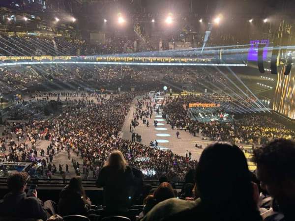 Paris La Défense Arena, section: 418, row: 47, seat: 4