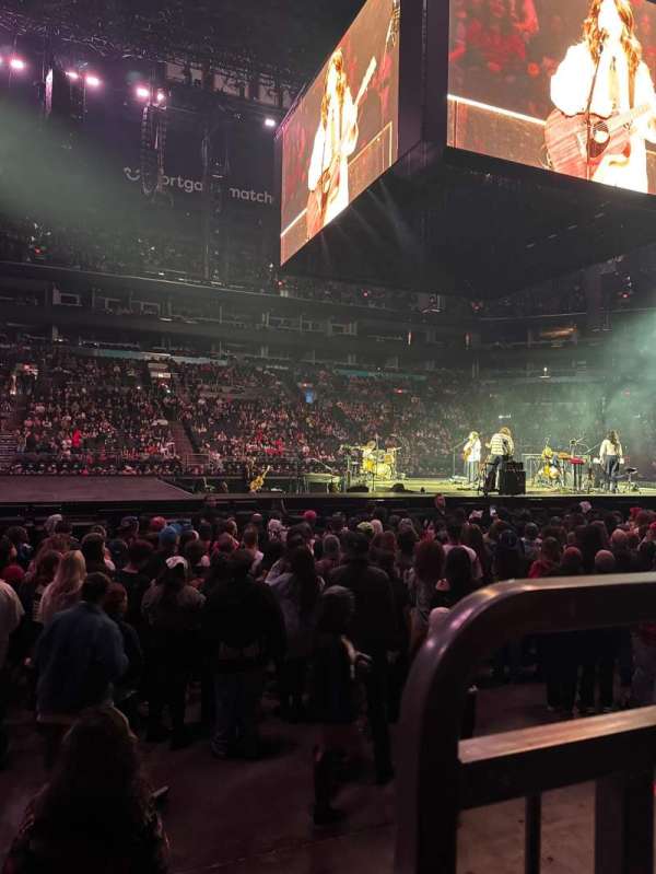 Mortgage Matchup Center, section: 115, row: 5, seat: 10