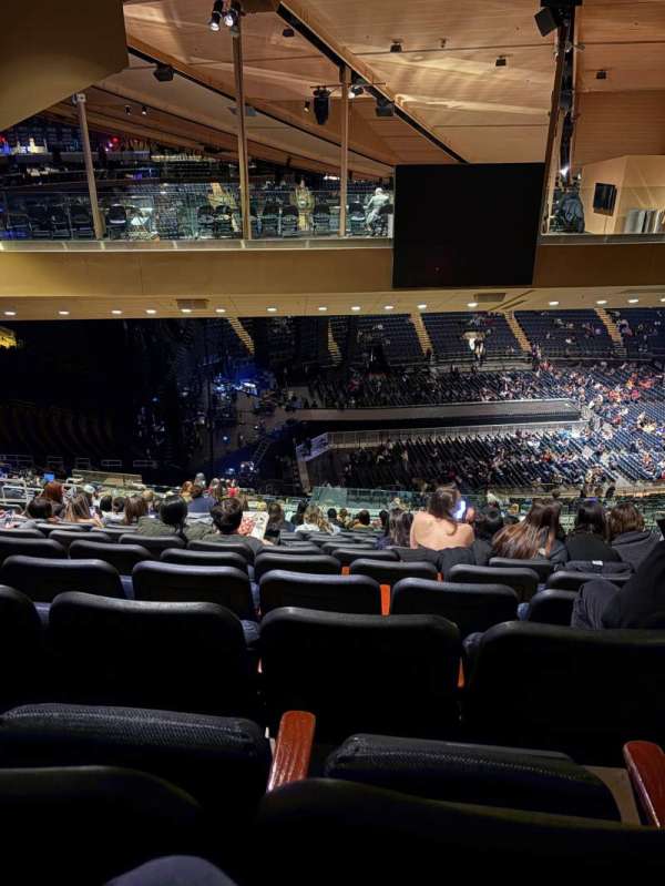 Madison Square Garden, section: 222, row: 24, seat: 11