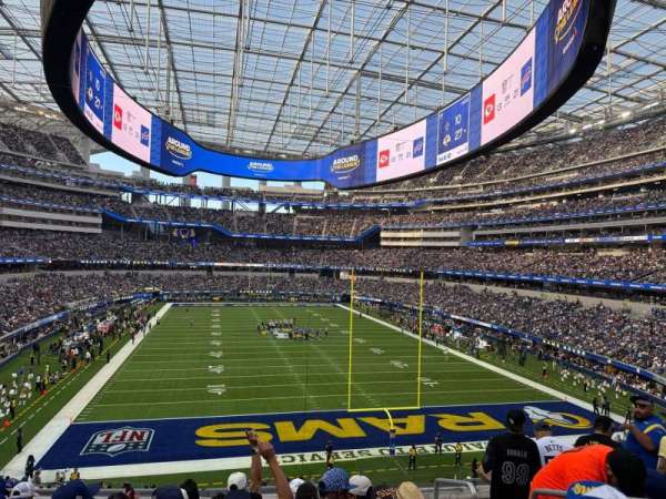 SoFi Stadium, section: 231, row: 7, seat: 4
