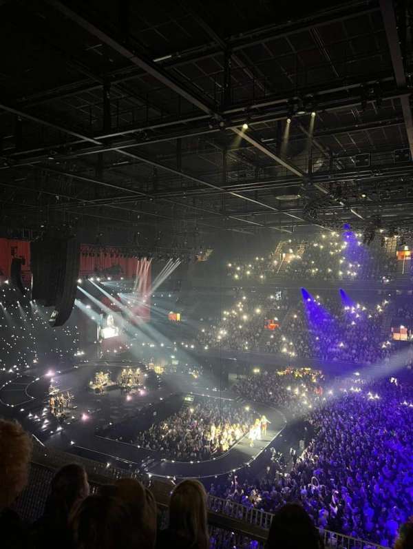 Ziggo Dome, section: 212, row: 3, seat: 392