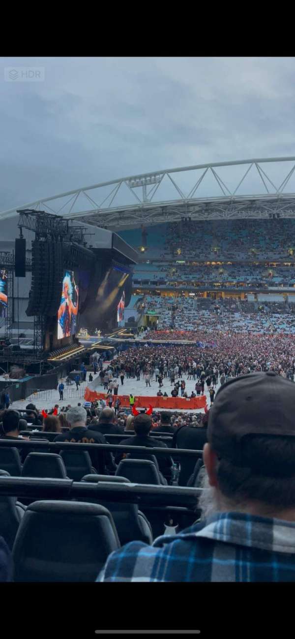 Accor Stadium, section: 105-2, row: 42, seat: 9