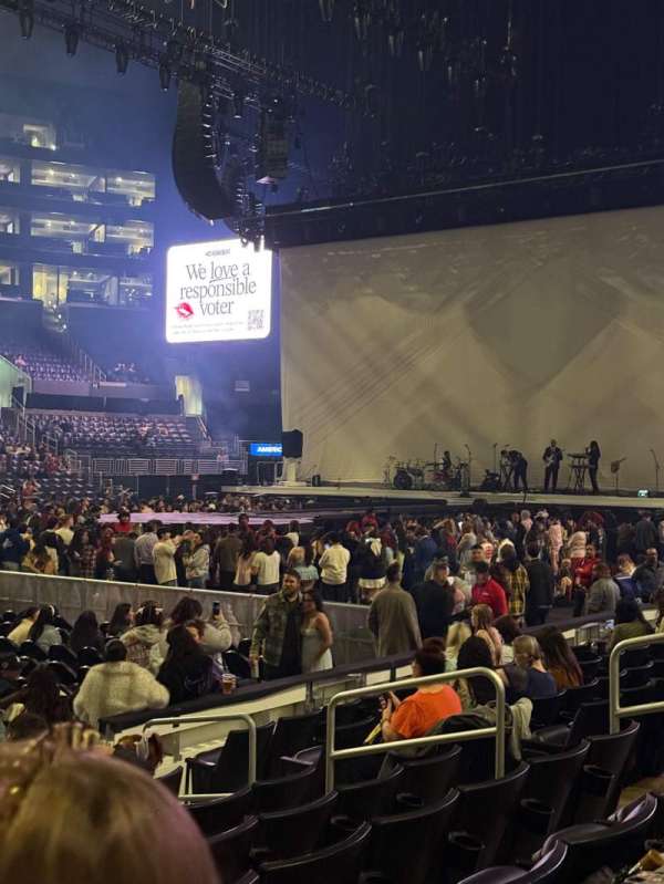Crypto.com Arena, section: 102, row: 8, seat: 10