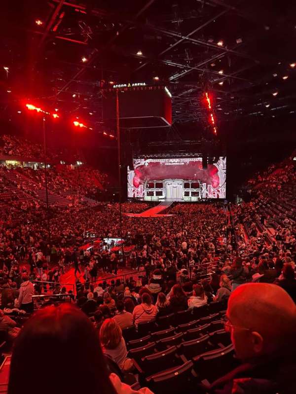 Accor Arena, section: Gradin B, row: 8, seat: 12