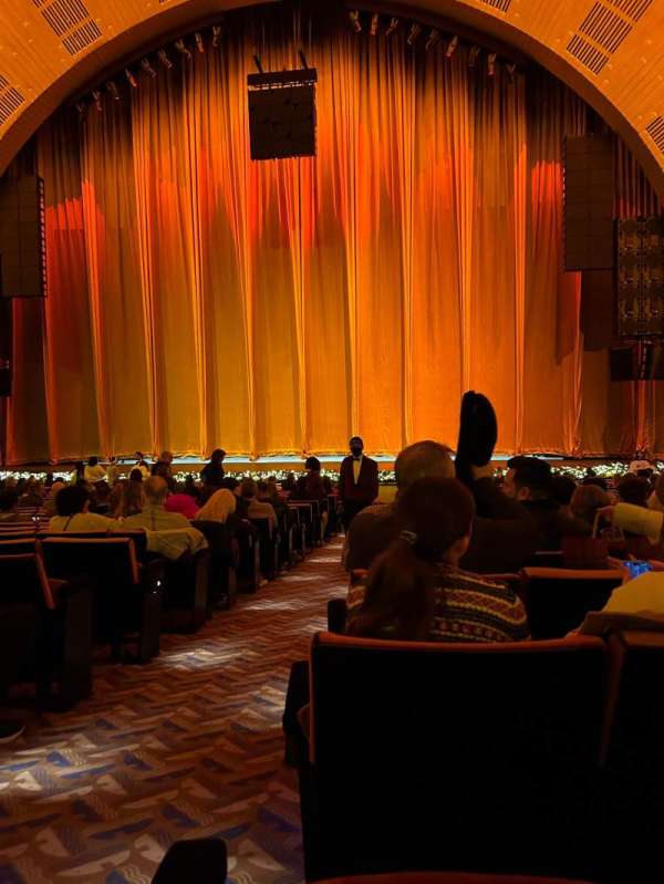 Radio City Music Hall, section: Orchestra 3, row: XX, seat: 312