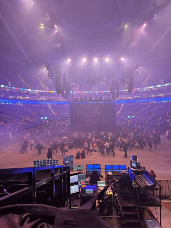 The O2, London, section: 115, row: N, seat: 471