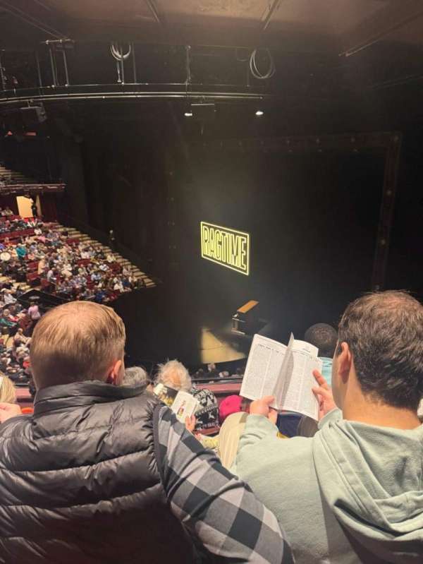 Vivian Beaumont Theater, section: Loge R, row: D, seat: 513