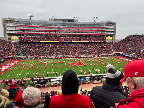 Memorial Stadium, Lincoln, section: 207, row: 5, seat: 17