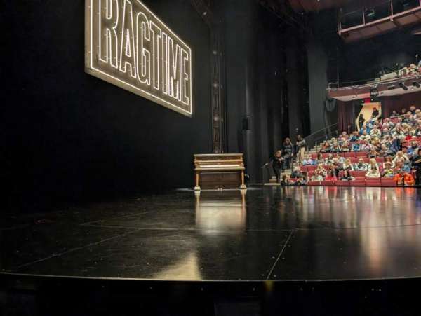 Vivian Beaumont Theater, section: Orchestra L, row: C, seat: 105